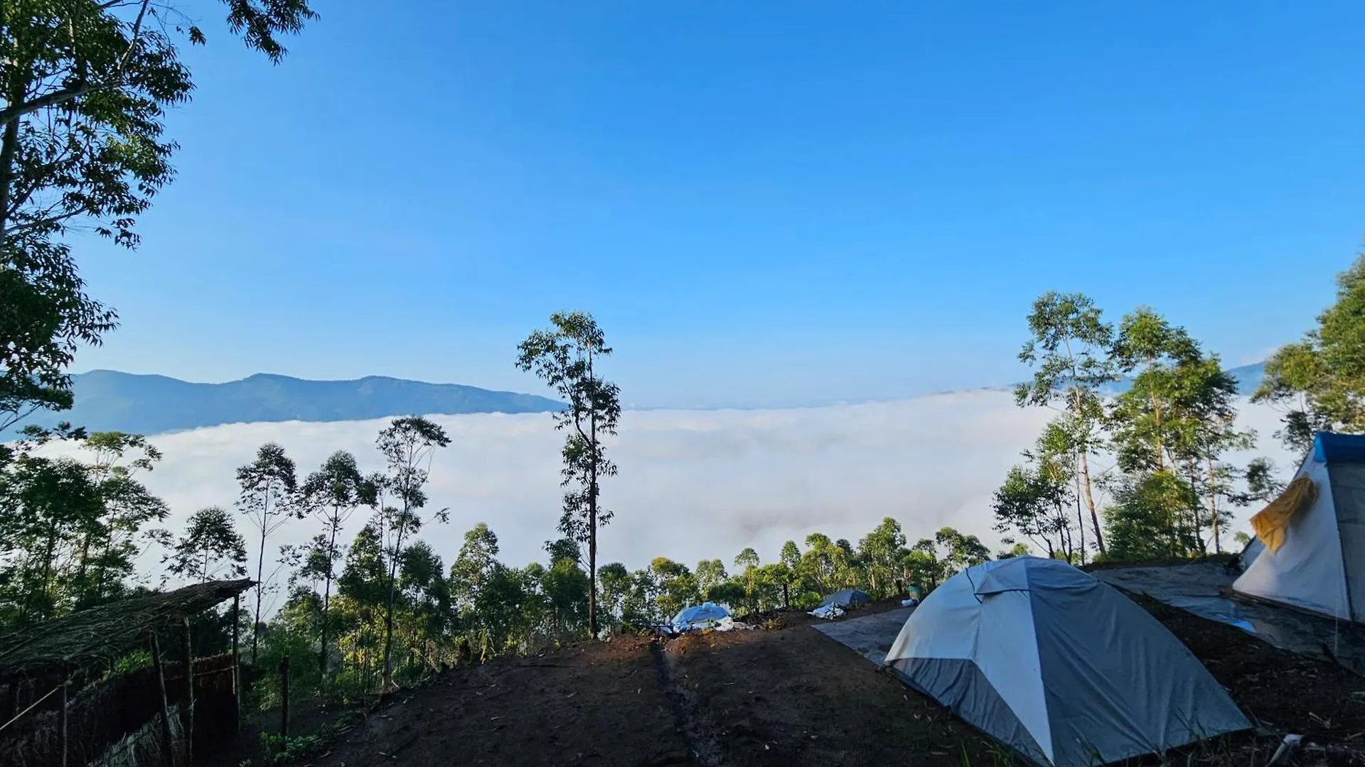 Cloud Camping. Hotel Munnar